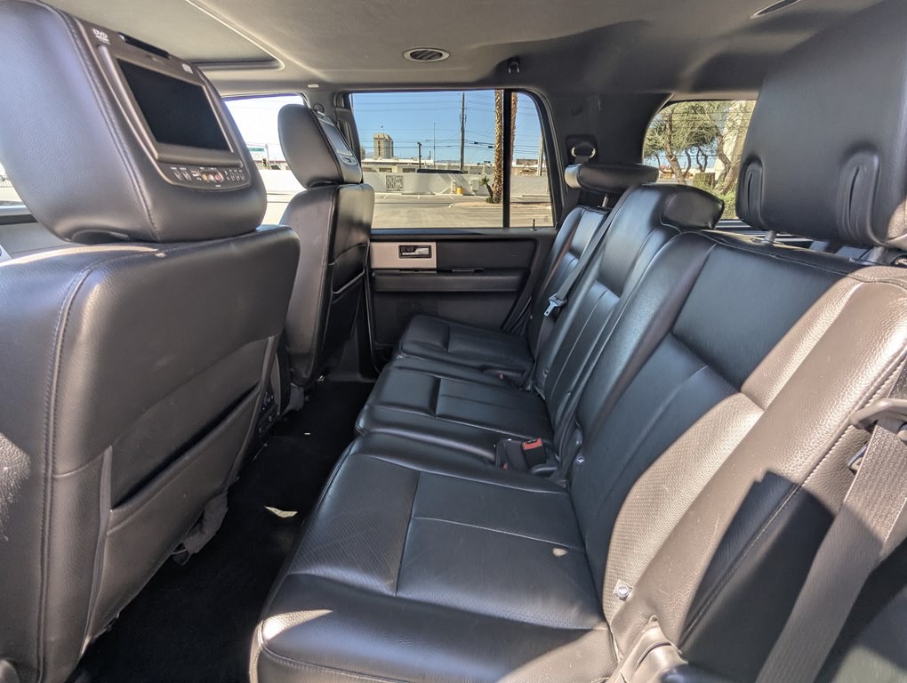 2011 Ford Expedition Image 9
