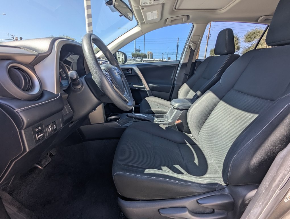 2013 Toyota Rav4 Image 8