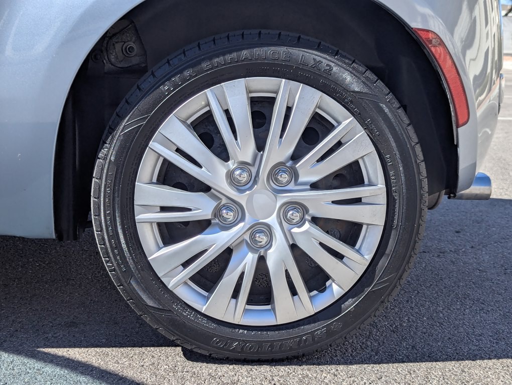 2013 FIAT 500 Image 10