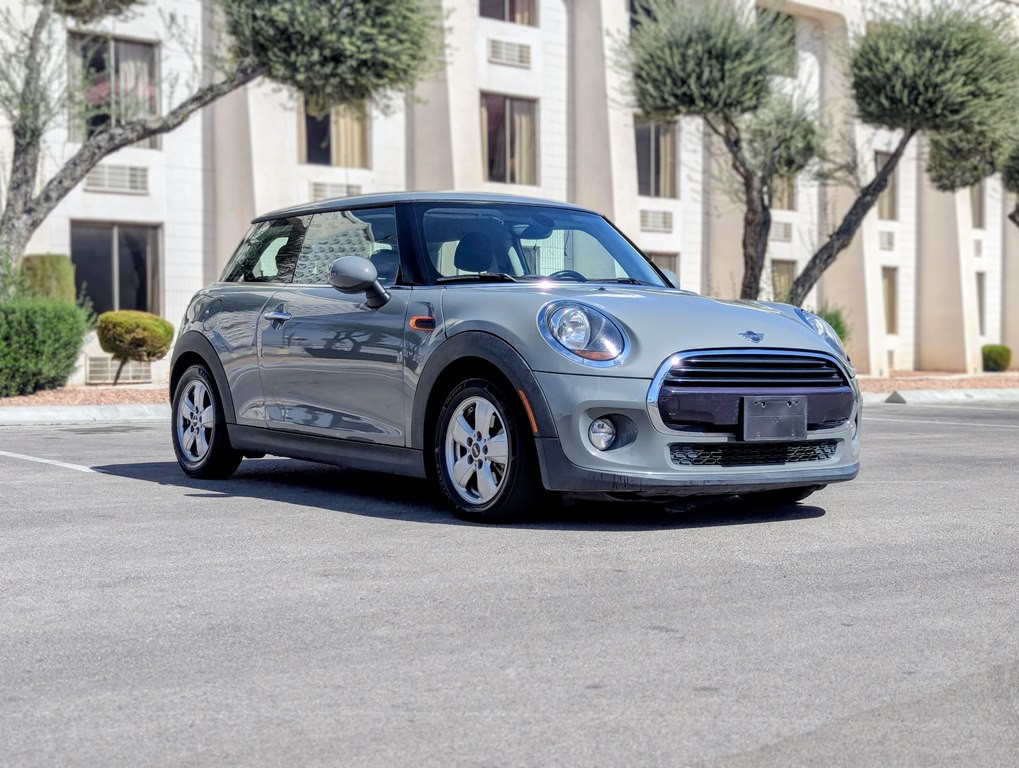 2019 MINI Cooper Image 2
