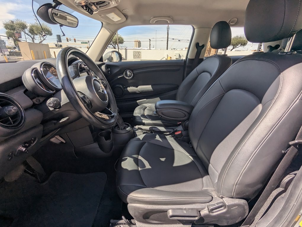 2019 MINI Cooper Image 8