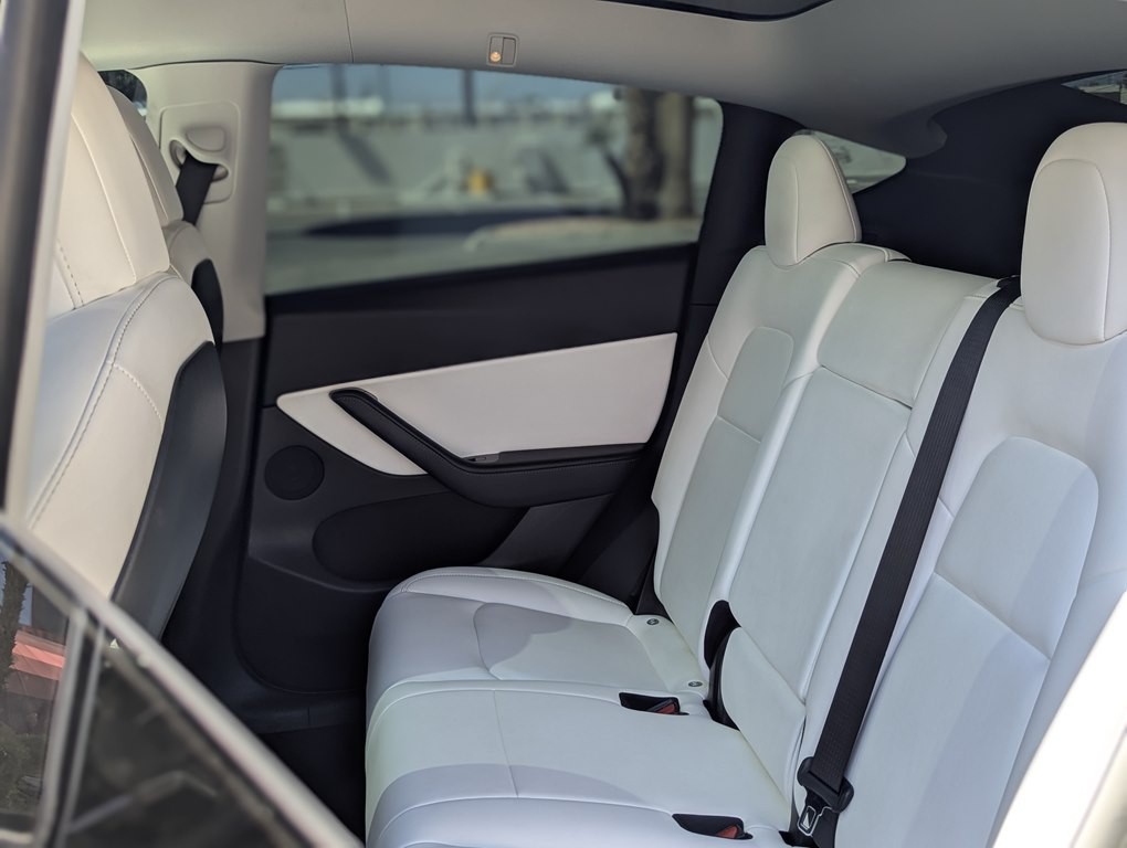 2021 Tesla Model Y Image 8