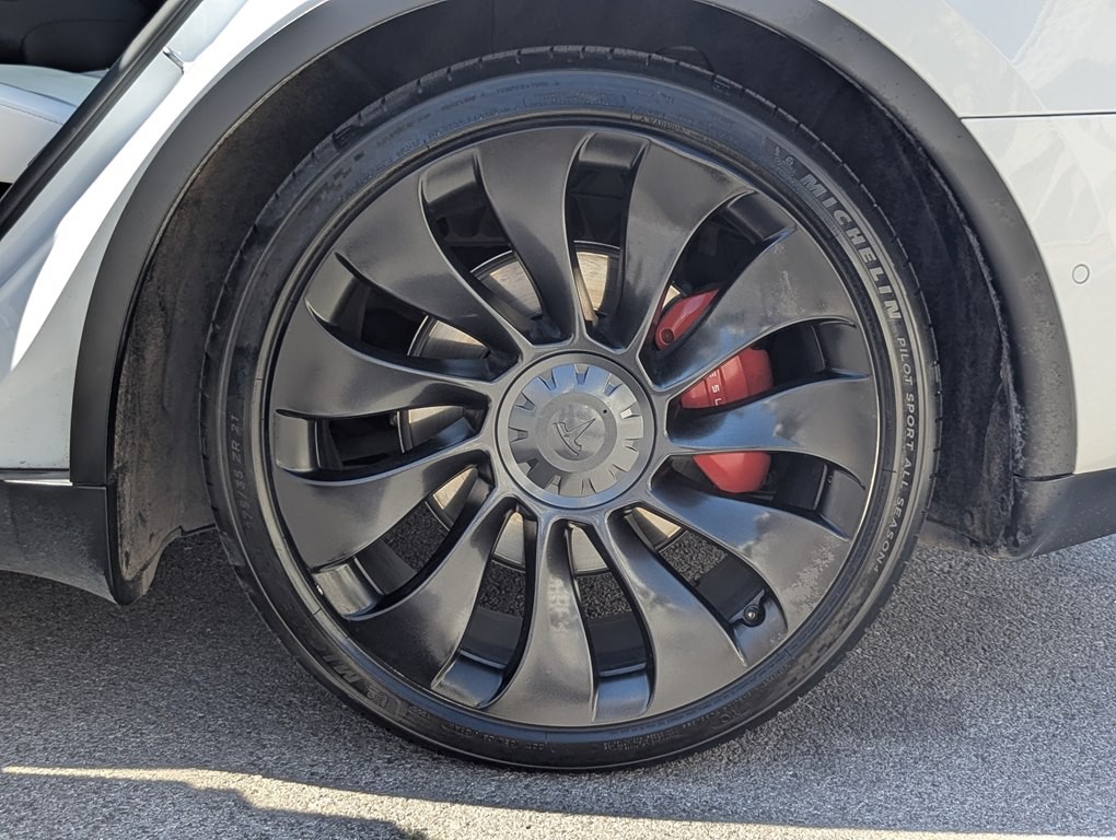 2022 Tesla Model Y Image 9