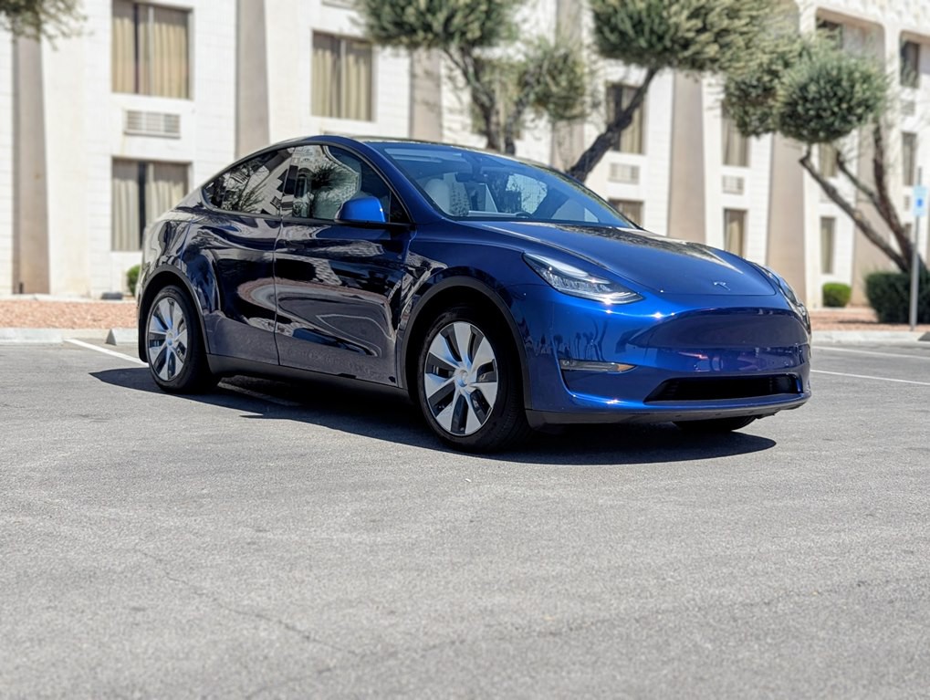 2020 Tesla Model Y Image 2