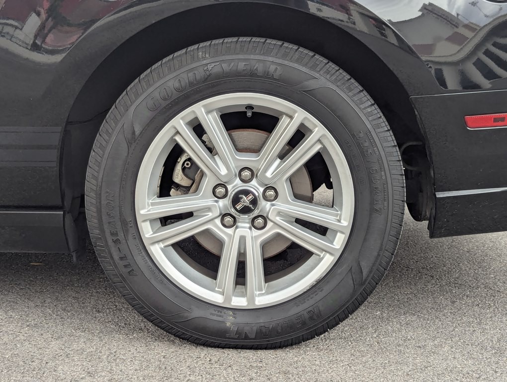 2013 Ford Mustang Image 10