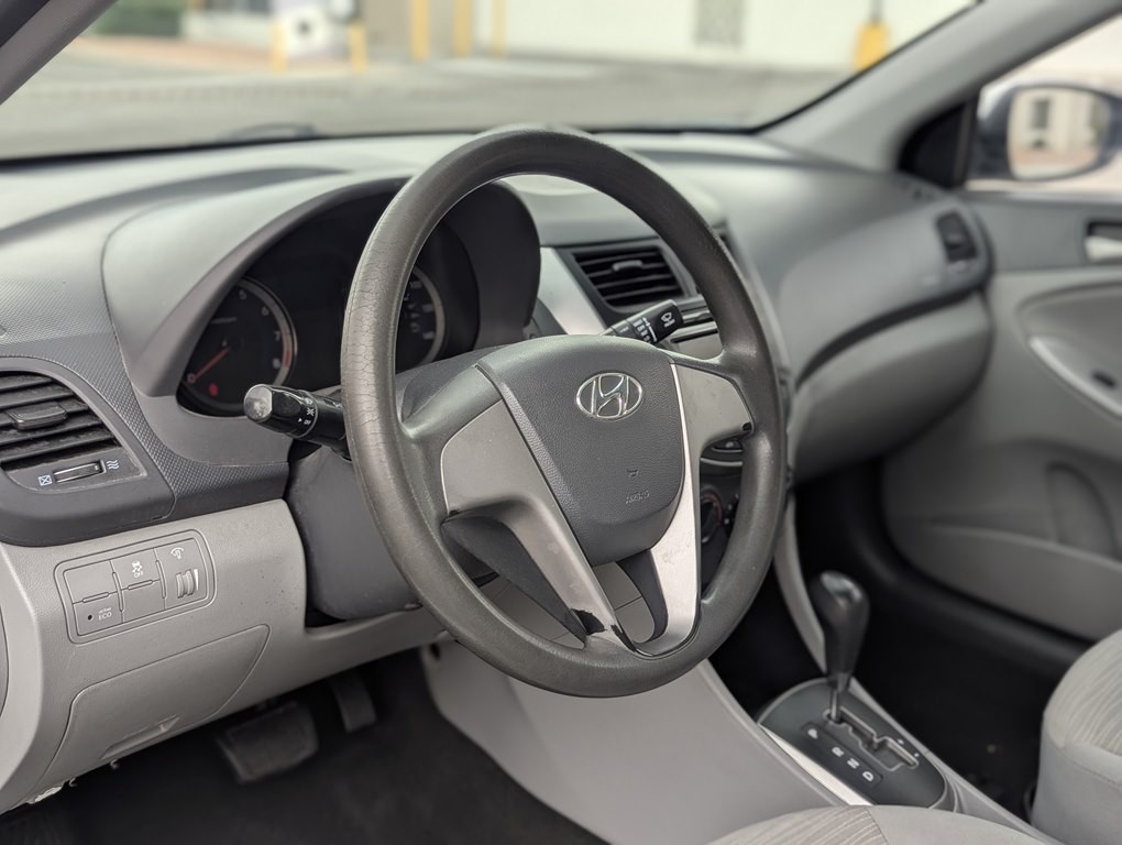 2016 Hyundai Accent Image 7