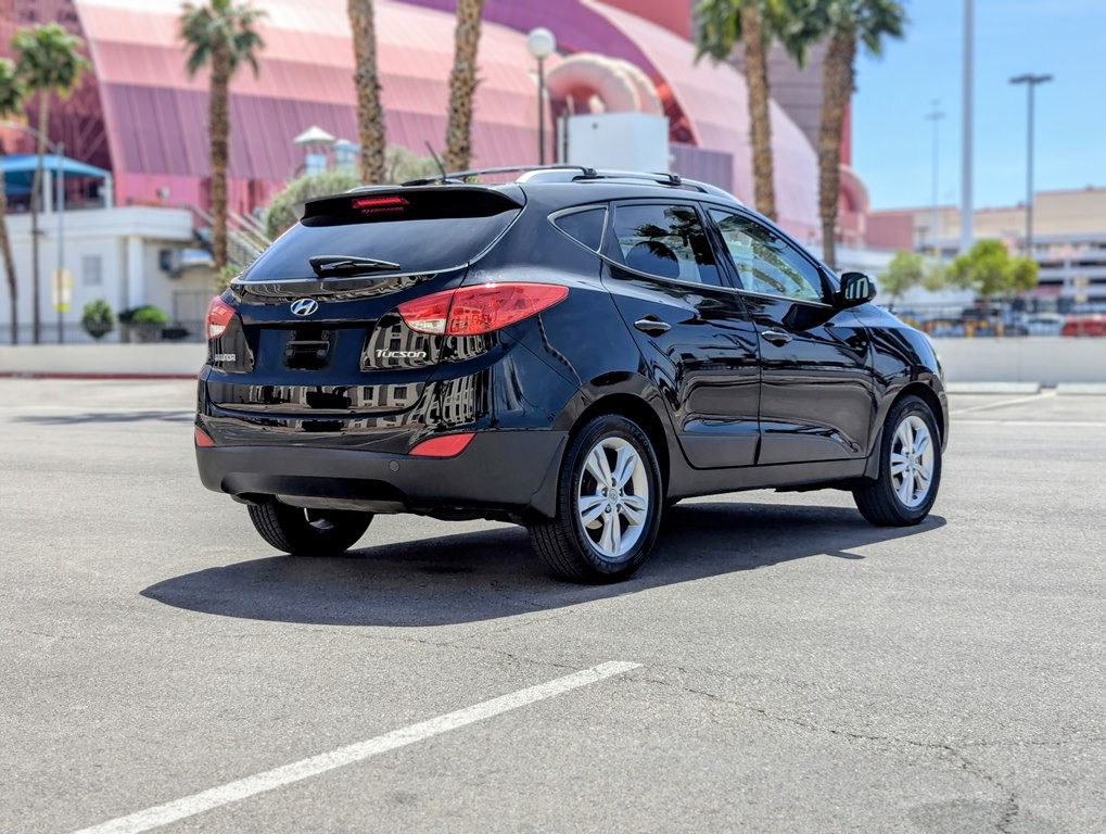 2013 Hyundai Tucson Image 3