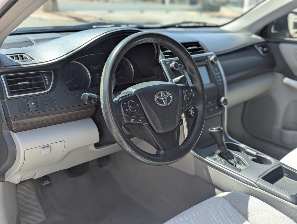 2016 Toyota Camry Image 7