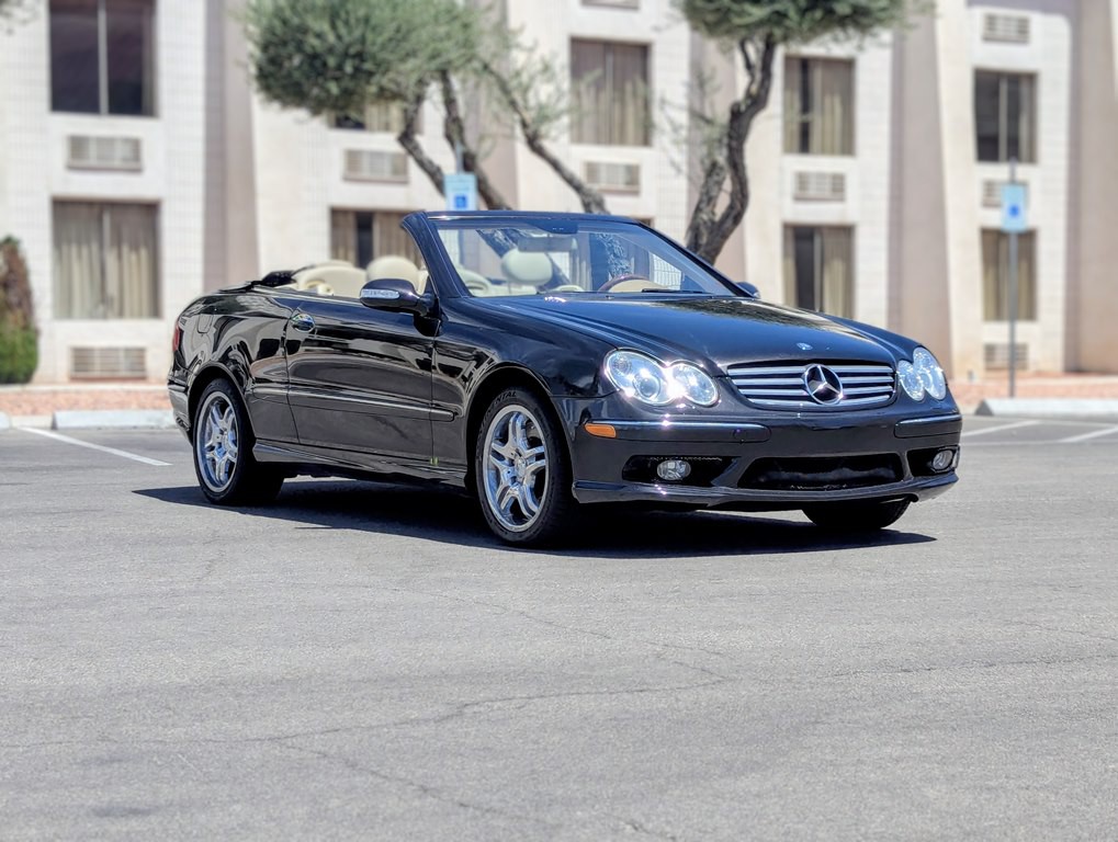 2004 Mercedes-Benz CLK-Class Image 3