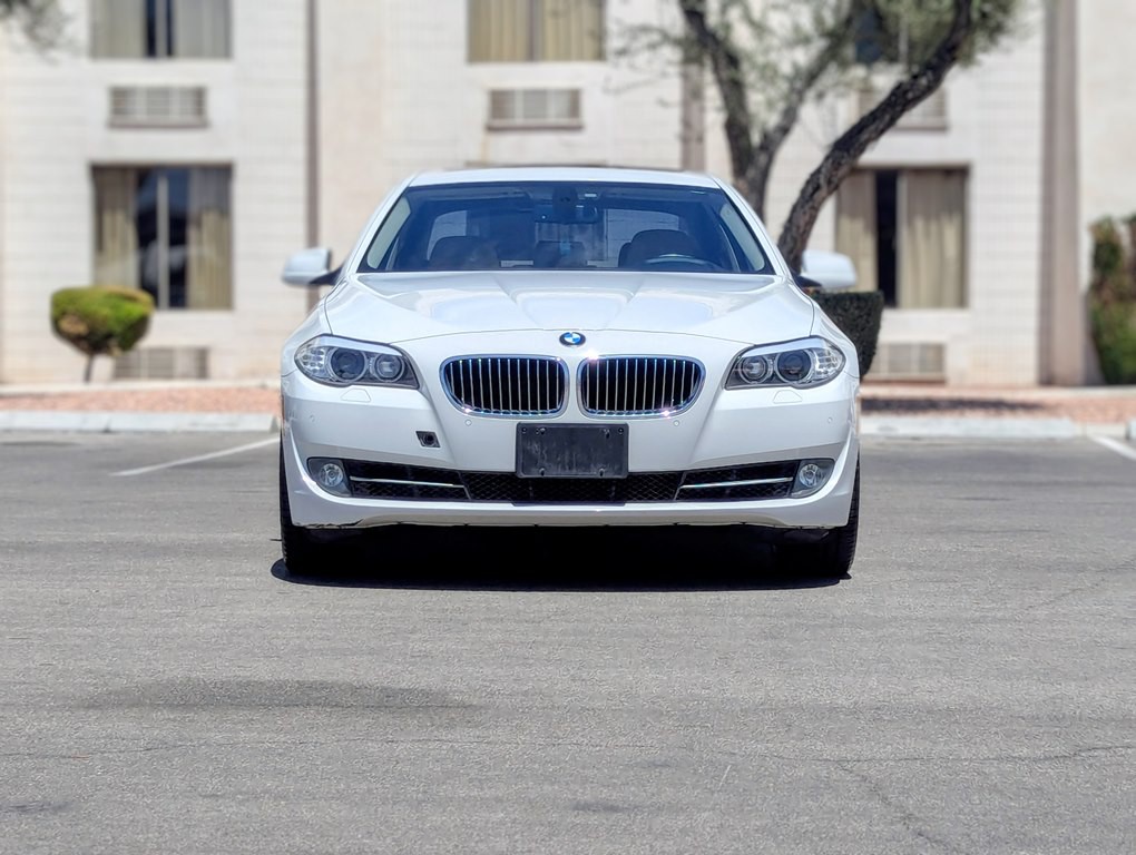 2011 BMW 5 Series Image 5