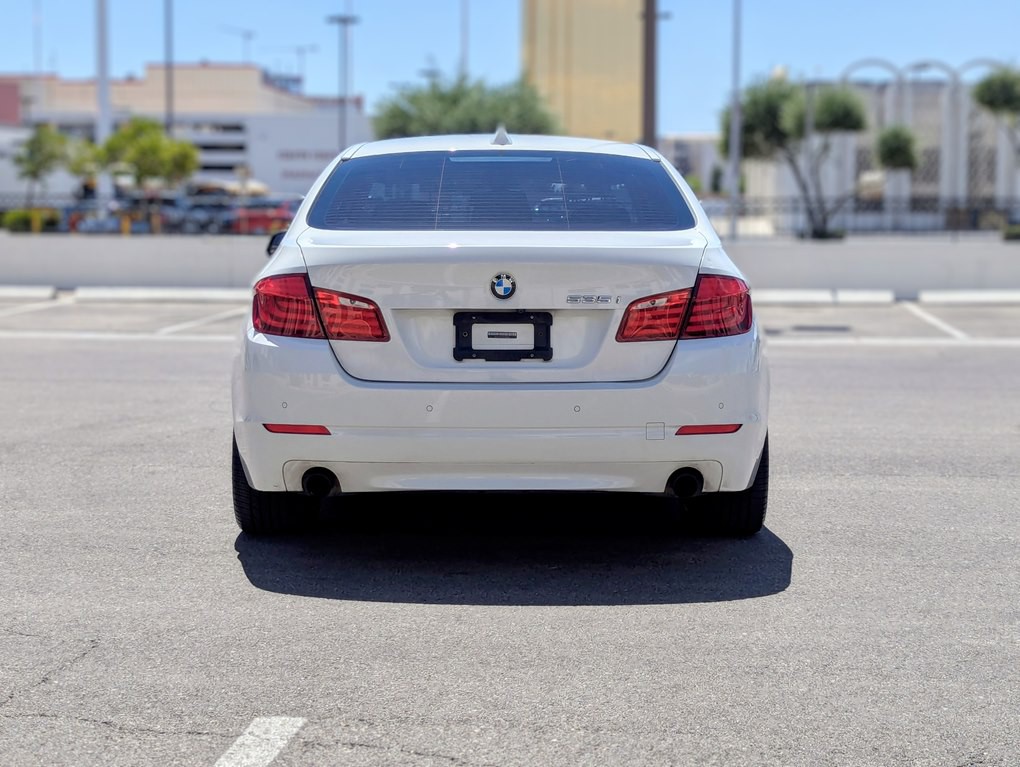 2011 BMW 5 Series Image 6