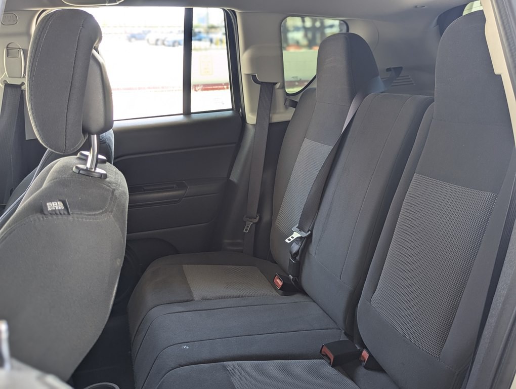 2016 Jeep Compass Image 9