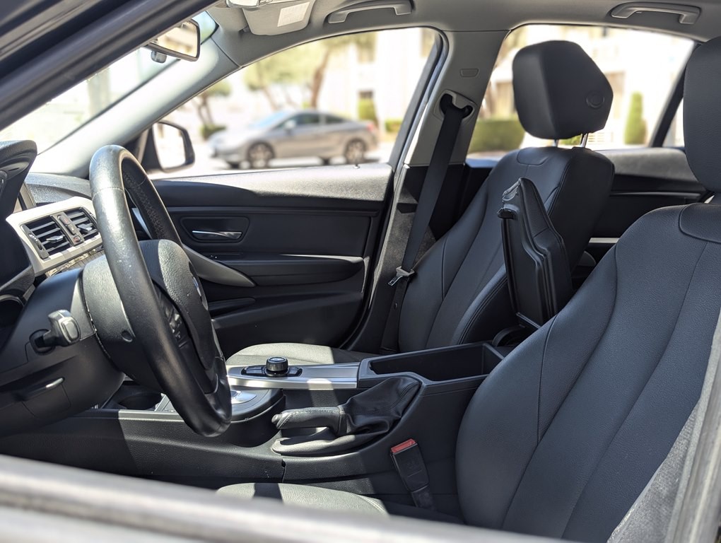 2016 BMW 3 Series Image 7