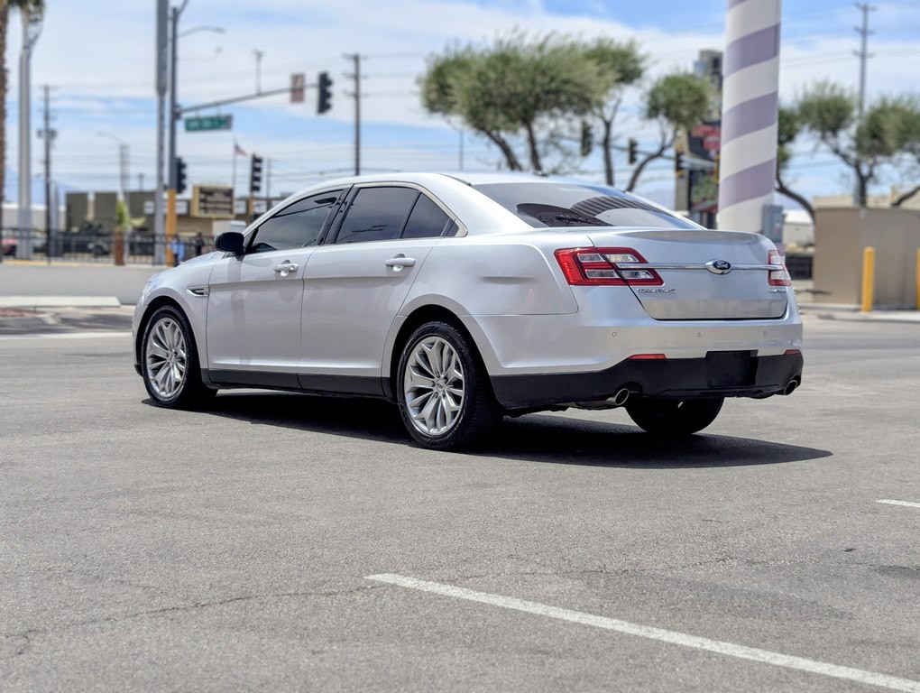 2019 Ford Taurus Image 4