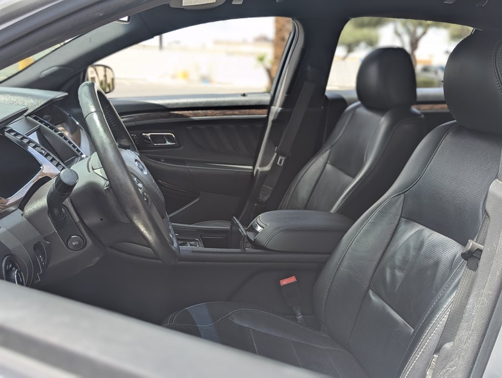 2019 Ford Taurus Image 8