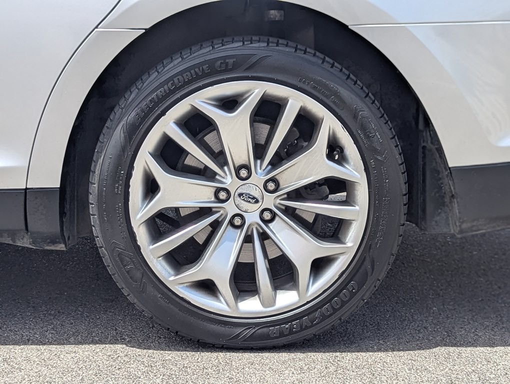 2019 Ford Taurus Image 10