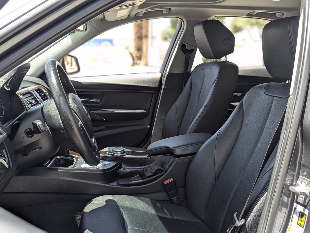 2015 BMW 3 Series Image 8