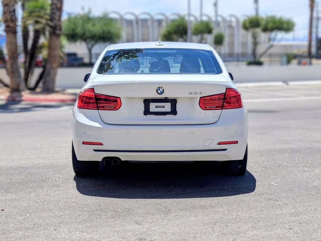 2016 BMW 3 Series Image 6