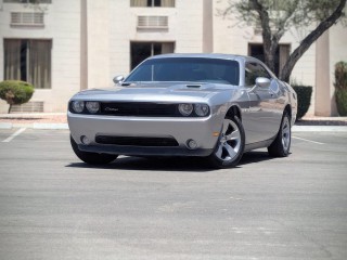 Image for 2014 Dodge Challenger SXT ID: 7469314