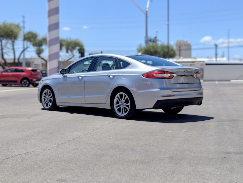 2020 Ford Fusion Image 3