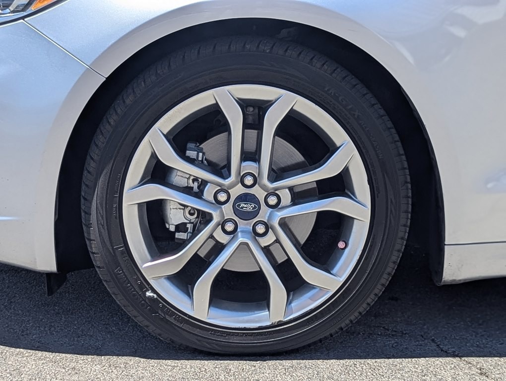 2020 Ford Fusion Image 10