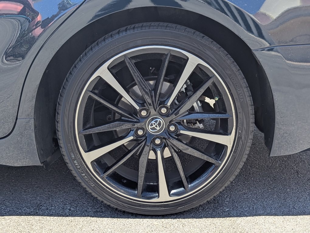 2020 Toyota Camry Image 10