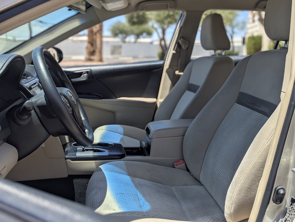 2013 Toyota Camry Image 8