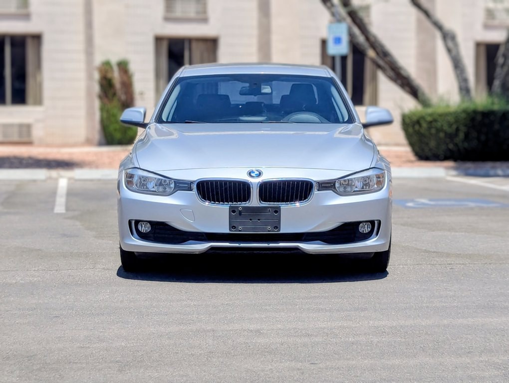 2013 BMW 3 Series Image 5