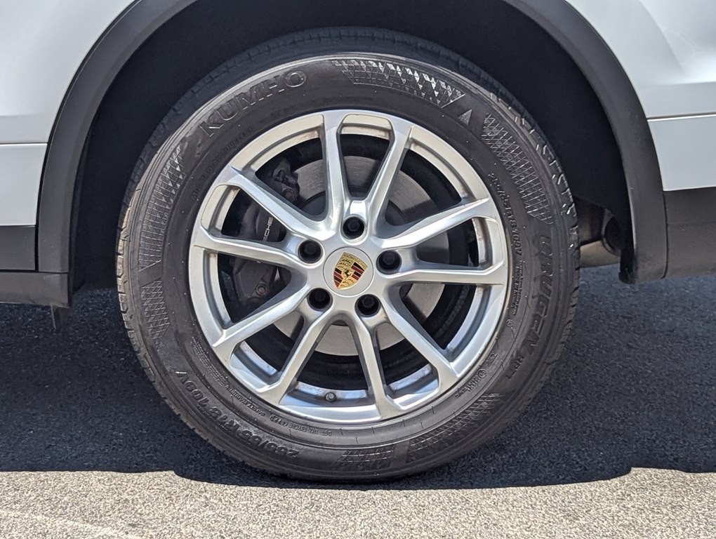2016 Porsche Cayenne Image 10