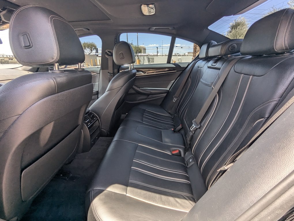 2018 BMW 5 Series Image 9
