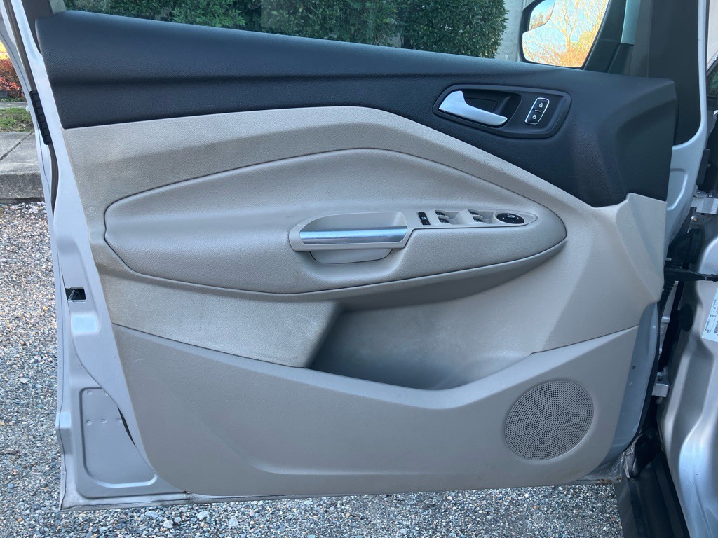 2013 Ford C-Max Image 17