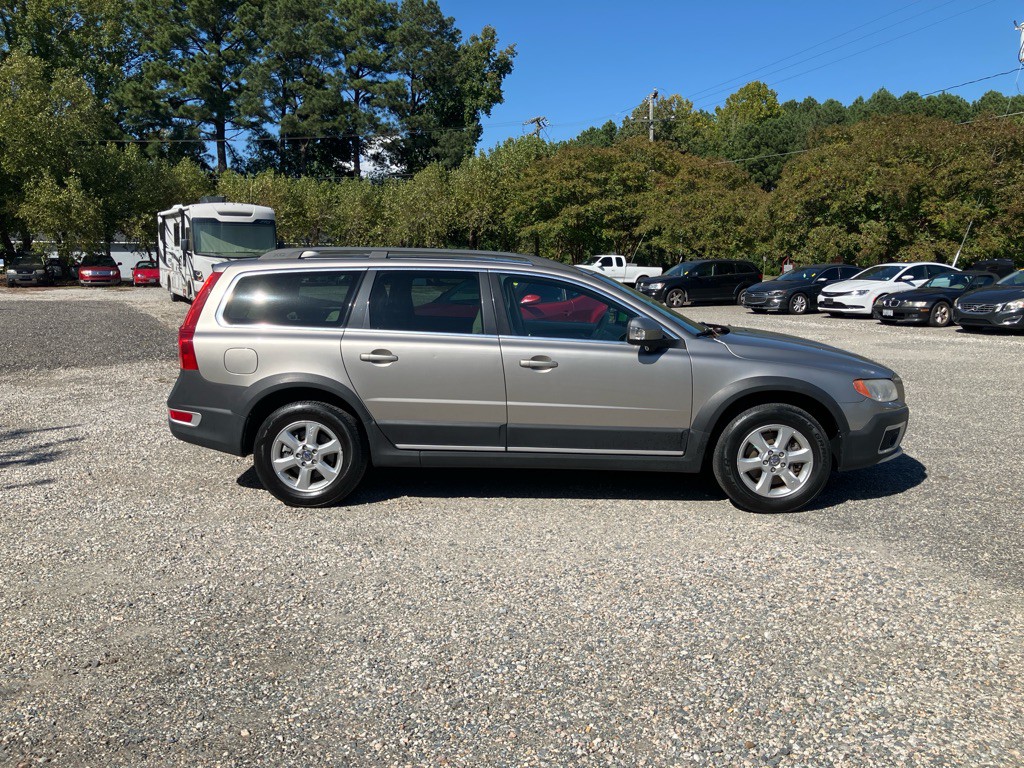 2011 Volvo XC70 Image 5