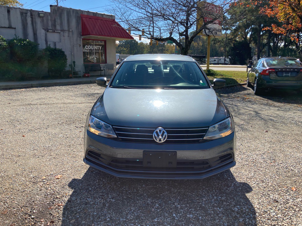 2015 Volkswagen Jetta Image 3