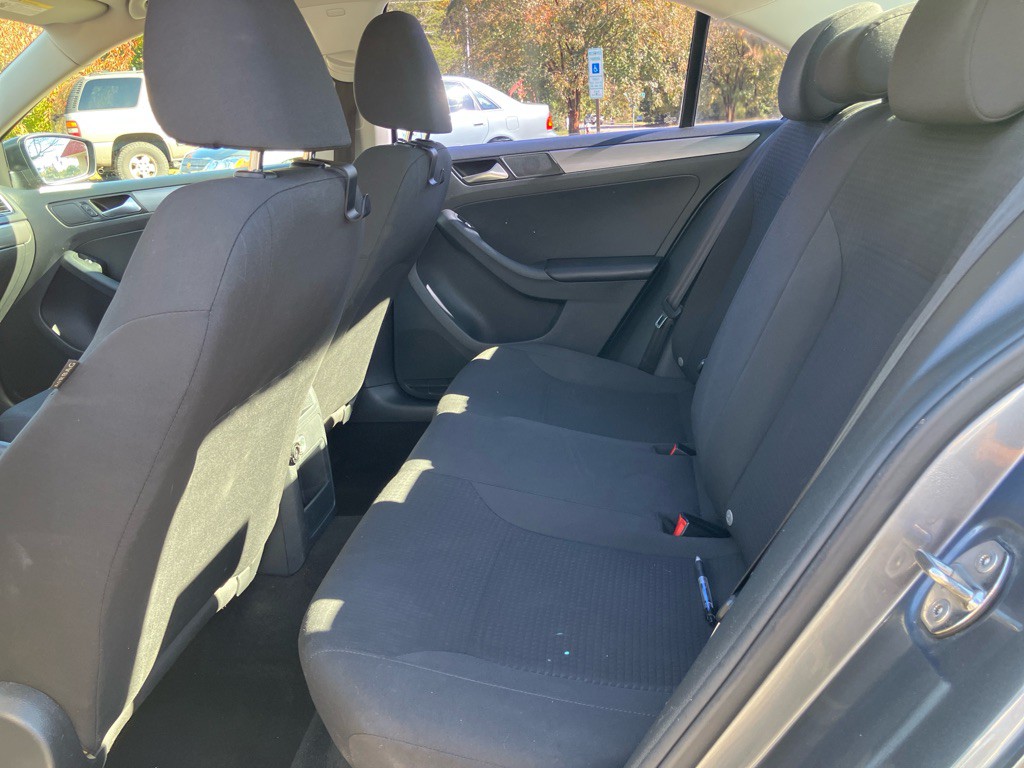 2015 Volkswagen Jetta Image 12