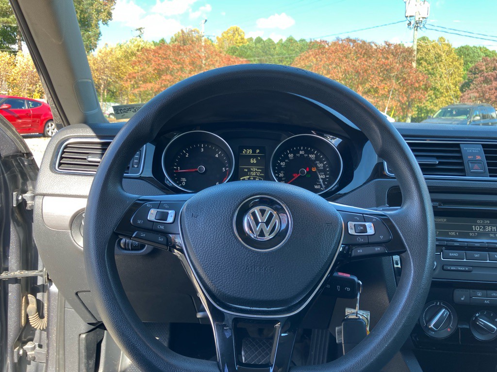 2015 Volkswagen Jetta Image 13
