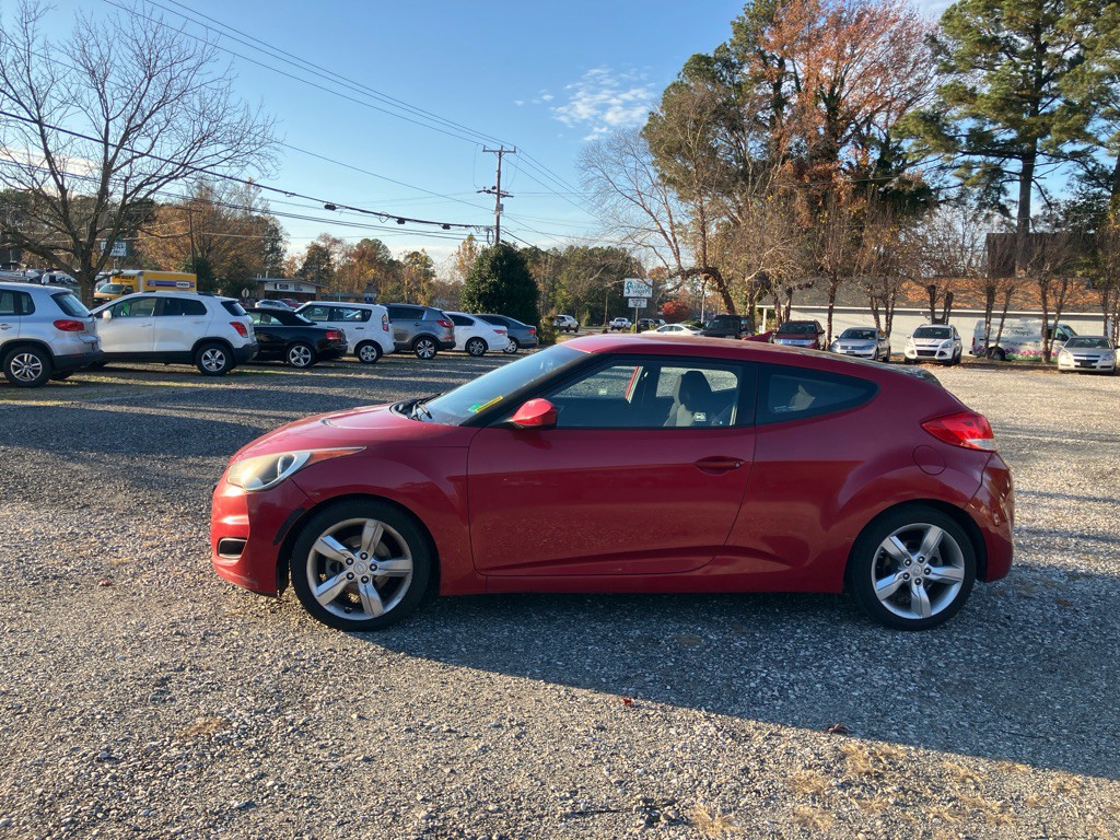 2014 Hyundai Veloster Image 1