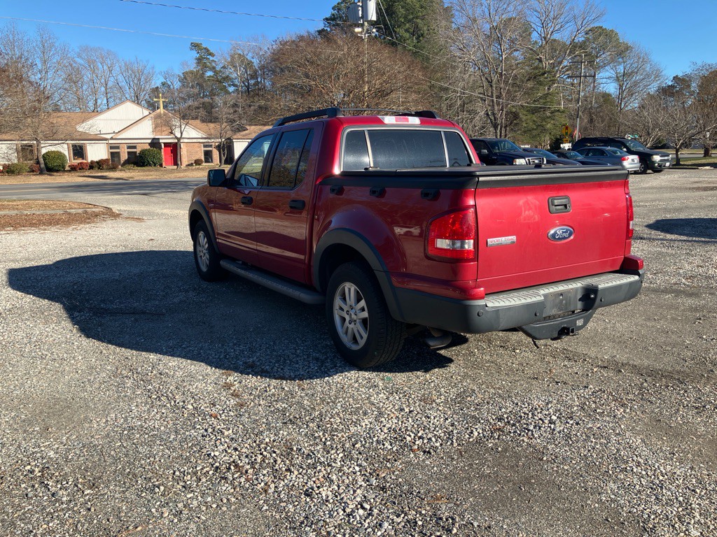 2010 Ford Explorer Image 11