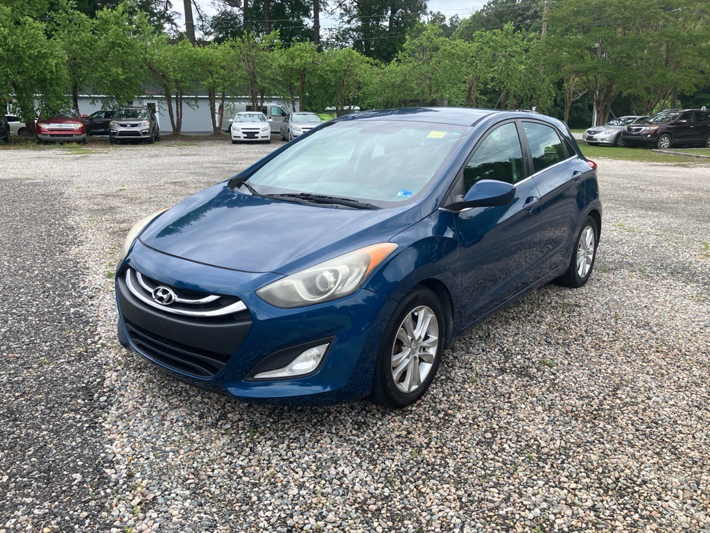 2014 Hyundai Elantra Image 2