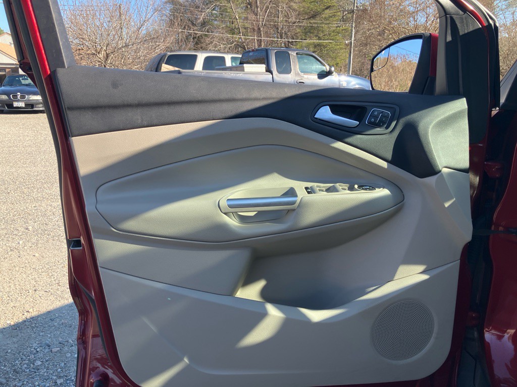 2015 Ford Escape Image 10