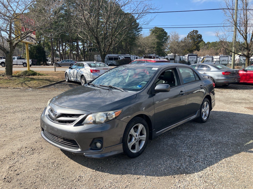2012 Toyota Corolla Image 2