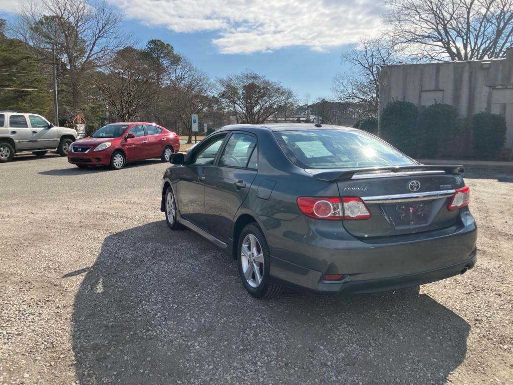 2012 Toyota Corolla Image 8