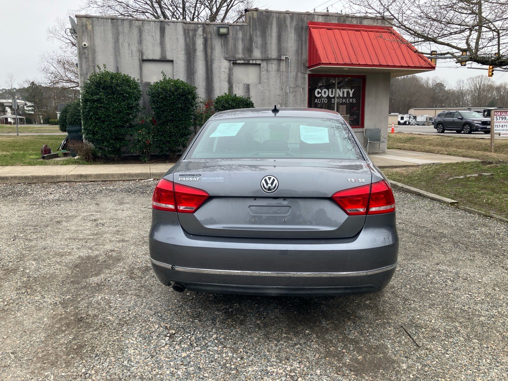 2015 Volkswagen Passat Image 8