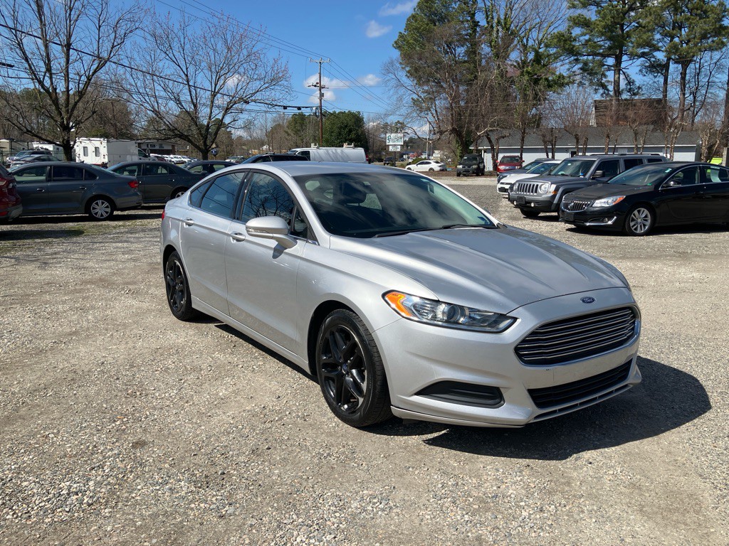 2015 Ford Fusion Image 4