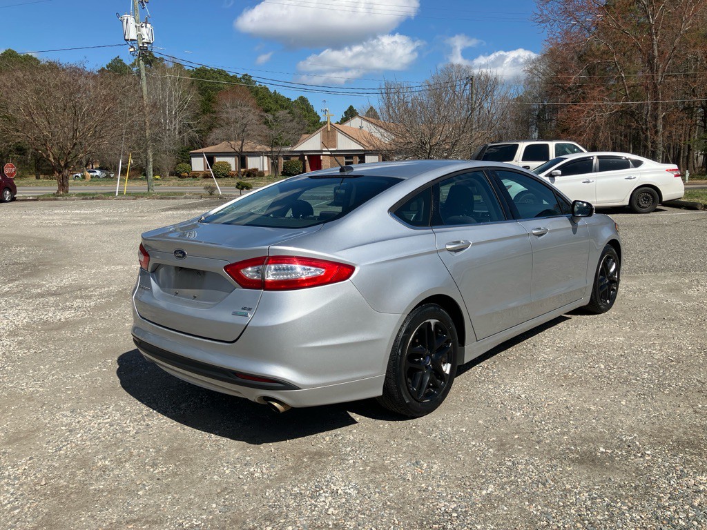 2015 Ford Fusion Image 6