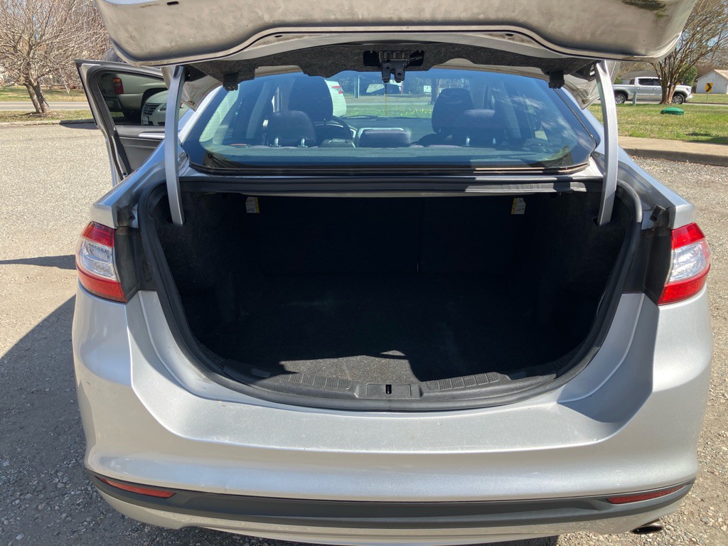 2015 Ford Fusion Image 17