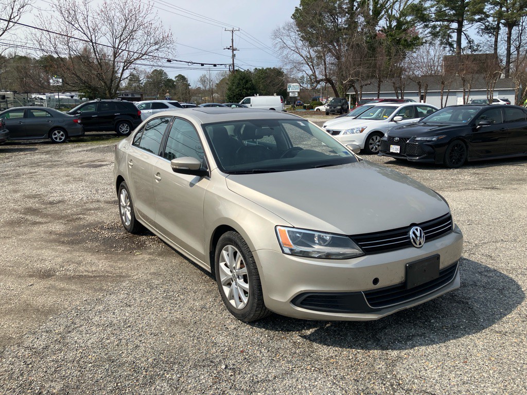 2013 Volkswagen Jetta Image 4