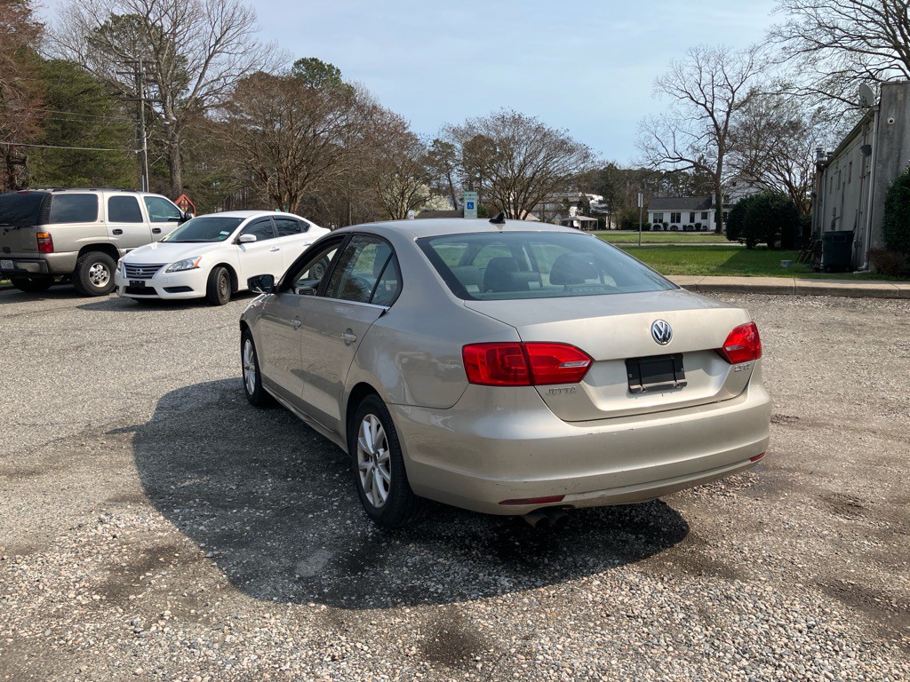 2013 Volkswagen Jetta Image 8
