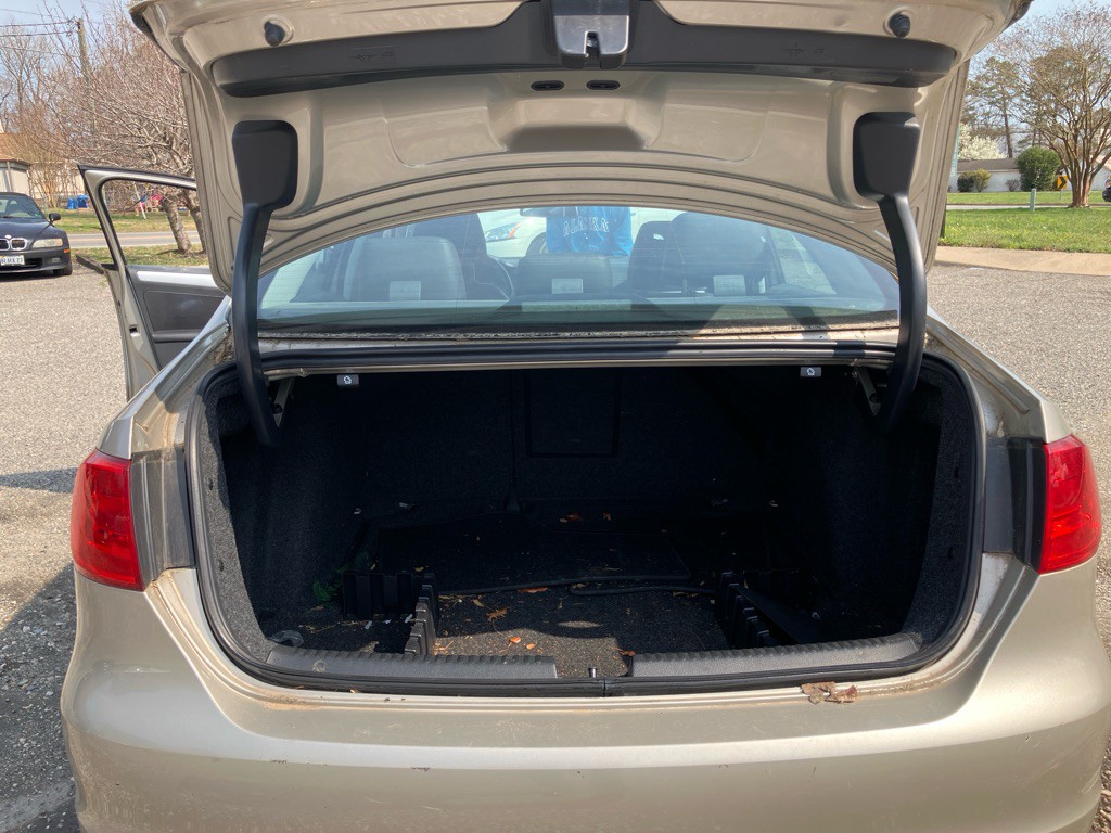 2013 Volkswagen Jetta Image 17