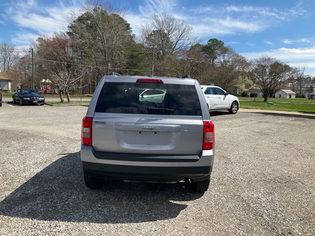 2017 Jeep Patriot Image 7