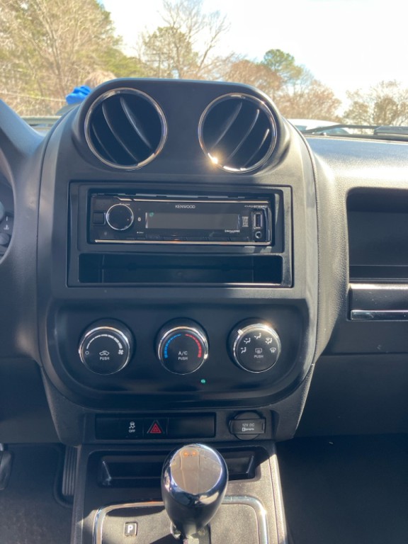 2017 Jeep Patriot Image 15